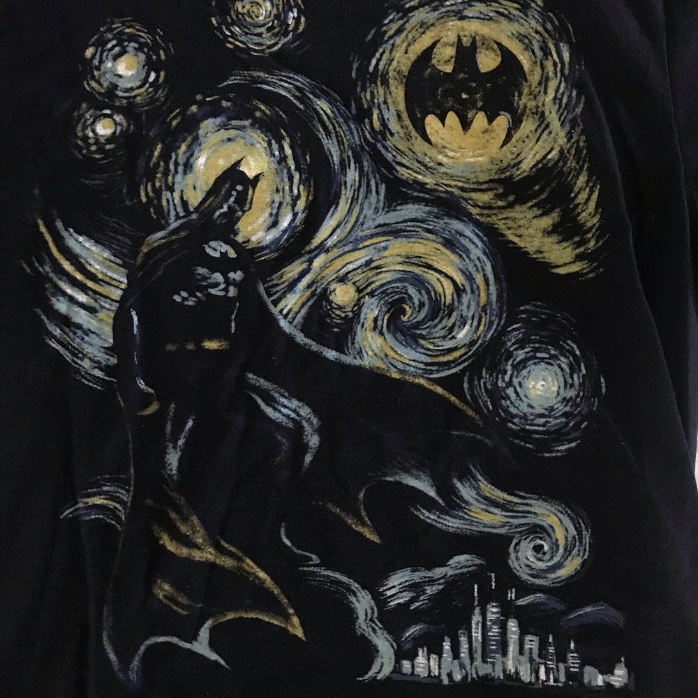 batman graphic tee